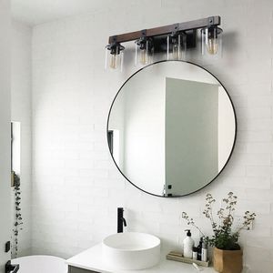 Lampada da Parete Rustica a 4 Luci da 27 Pollici, Stile Industriale Moderno per Bagno, con Accenti in Legno e Paralumi in Vetro - Product Image 1