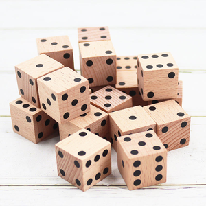 Dados de madera sin terminar para manualidades, impresión de logotipo personalizada, juegos de dados de madera, dados de colores personalizados para adultos, manualidades con dados. - Product Image 1