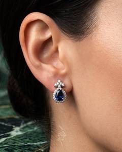 Parure de collier et boucles d'oreilles en titane plaqué or avec moissanite bleue, pendentif feuille élégant fait main pour mariage, demoiselle d'honneur, fête - Product Image 3