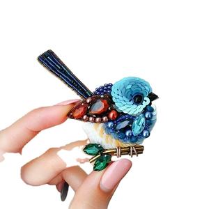 Porte-clés perlés multicolores avec logo poisson personnalisé pour un cadeau économique Porte-clés d'Inde - Product Image 4