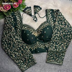 Colección de blusas de seda Vichitra pesada con bordado Zari en toda la prenda y mangas largas acolchadas con cierre trasero, proveedor de la India. - Product Image 4