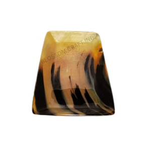 Plateau petit-déjeuner en corne de vache indienne de style américain Plat à fruits en corne de buffle naturelle Poli Toutes tailles Disponibles Revente Décoratif - Product Image 2