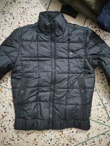 Chaqueta de Invierno Acolchada con Capucha para Hombre Botex, Diseño de Parches, Relleno de Plumas de Pato, 100% Poliéster, Tinte Liso, Cinturón Frontal - Product Image 2
