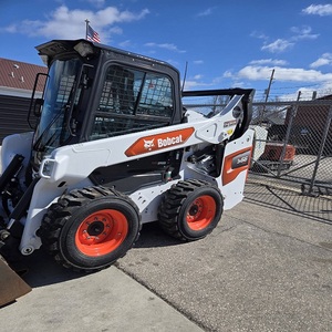 Cargadora de orugas BobCat S66 original, maquinaria de construcción con motor principal en stock - Product Image 1