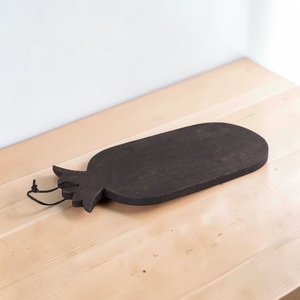 Planche à découper en bois d'acacia de qualité supérieure Unicorn Handicrafts, grande planche à découper en bois, planche de cuisine artisanale avec bac à jus - Product Image 5