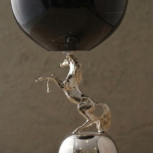 Centro de mesa decorativo de mármol con base de caballo, ideal para decoración del hogar y regalos elegantes, venta al por mayor desde India. - Product Image 4