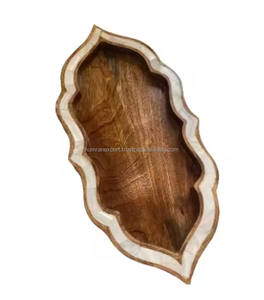 Plateau en bois personnalisable à la mode pour hôtel et restaurant pour servir des pizzas-Pizza Tools - Product Image 1