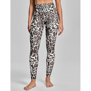 Leggings de sport pour femmes, tie-dye, taille haute, design froncé aux fesses, pour le yoga, la remise en forme, la course à pied, vêtements de sport - Product Image 2