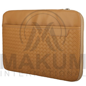 Brown Leather <b>Laptop</b> <b>Sleeve</b> Case with Quilted Pattern and Zipper Closure - Product Image 4