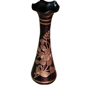 Jarrón Floral de Latón Grabado, Oxidado Negro, 8 Pulgadas, Decorativo, Hecho a Mano, para Decoración del Hogar y Sala de Estar - Product Image 1