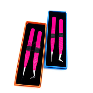 Pince à épiler rose vif pour pose de cils volume russe professionnelle, en acier, haute précision, avec grip diamanté - Product Image 6