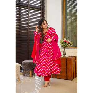 TRAJE LEHERIYA ROJO Y ROSA 2017 - Product Image 2