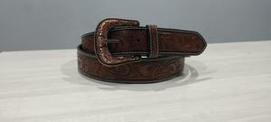 Cinturón trenzado de cuero vacuno estilo western vintage para hombre con patrón floral en relieve y hebilla de cobre antiguo - Product Image 5