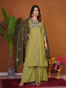 Elegante Conjunto de Kurti Anarkali de Seda Romana con Dupatta Bordada y Palazzo - Ropa de Playa de Secado Rápido y Protección Solar - Product Image 4