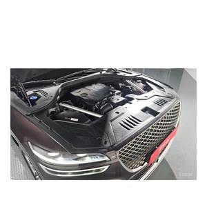 Genesis GV70 2.5T 2024 Gasolina 2WD con 17,167 km, Caja de Cambios Automática, Asientos de Cuero, Cámara Trasera - Product Image 6