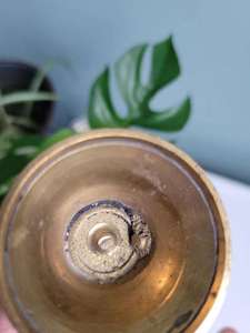 Vase décoratif en laiton de haute qualité avec motif floral en acrylique, cadeau idéal ou complément de décoration intérieure à prix raisonnable - Product Image 4