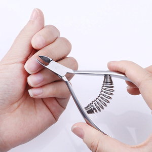 Cortacutículas Profesional de Acero Inoxidable para Manicura, el Más Vendido, Servicios OEM al por Mayor - Product Image 2