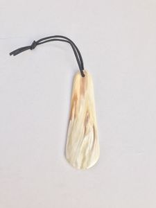 Elevador de Zapatos de Cuerno de Búfalo Hecho a Mano, Moderno, Ecológico, de Alta Calidad, Precio Razonable, Diseño de Tendencia, Fabricación Superior - Product Image 2