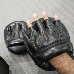 Genuine Leather Punching Mitts <b>Focus</b> <b>Pads</b> For Boxing MMA Kickboxing Martial Arts Training Coaching Hand Targets - Product Image 4