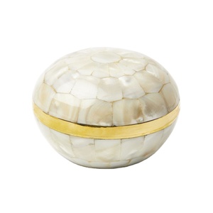 Boîte à bijoux faite à la main en nacre et incrustation d'os Design personnalisé idéal pour l'organisation élégante de bijoux et l'affichage de table - Product Image 1