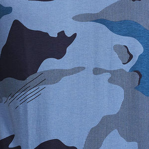 Camiseta de moda con estampado digital de camuflaje azul, ropa deportiva de alto rendimiento, que absorbe la humedad, estilo urbano táctico para hombre. - Product Image 6