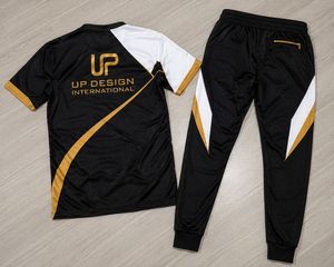 ชุดเสื้อยืดและกางเกงวอร์มโพลีเอสเตอร์แบบซับลิเมชั่นสำหรับผู้ชาย ชุดกีฬาออกกำลังกาย ฟิตเนส วิ่ง  รับผลิตแบบ OEM ODM - Product Image 6