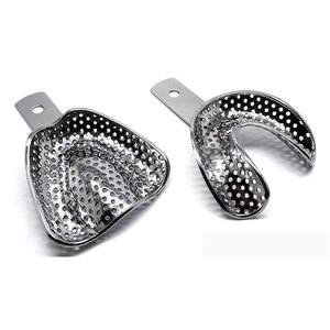 Bandeja de Impresión Dental de Calidad Premium con Borde U4 Perf. (upper) Talla S Acero Inoxidable Reutilizable Autoclavable Ortodoncia - Product Image 1