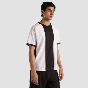 Maillot de football pour hommes à manches courtes, col en V, couleur contrastée, haut de sport, tenue d'équipe personnalisée - Product Image 2