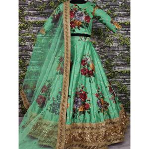 Magnifique Lehenga Choli de soirée de couleur verte, brodé, semi-cousu, par Zeel Clothing - Product Image 6