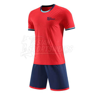 Uniformes de Fútbol para Adultos con Diseños Modernos, Transpirables, Hechos en Pakistán, Color Sólido, Servicio OEM, Colores y Logotipo Personalizables - Product Image 2