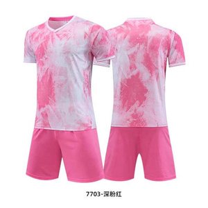 Ensemble de vêtements de sport pour le football masculin, tissu extensible durable, maillot et short à séchage rapide, kit pour l'entraînement professionnel et les matchs, équipe personnalisée - Product Image 4