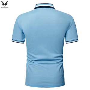 เสื้อโปโลผู้ชายสไตล์สตรีทแวร์ ดีไซน์ล่าสุด ระบายอากาศได้ดี ผ้าเนื้อบางเบา สีน้ำเงิน แต่งขอบอย่างดี บริการ OEM ราคาขายส่ง - Product Image 3