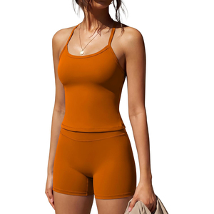 Ensemble de yoga 2026 de haute qualité grande taille avec débardeur à col rond et bretelles fines, short taille haute, couleur unie, deux pièces, tenue d'entraînement à séchage rapide - Product Image 1