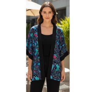 Elegante Blusa Kimono de Rayón para Mujer, Manga Corta, Estampado Floral Geométrico Vintage, Informal, Tejida, Ecológica, Transpirable, Verano - Product Image 1