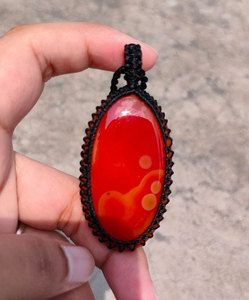 Pendentif Macramé Oval en Jaspe Coquelicot Naturel Fait Main, Pierre Précieuse Rouge Orbiculaire, Bijou Bohème en Cristal de Guérison pour Femme - Vente en Gros - Product Image 2