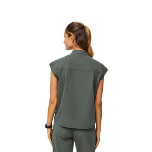 Tenue médicale régulatrice de température Solid Trader pour un confort toutes saisons dans les établissements de santé – Uniforme hospitalier de qualité - Product Image 2