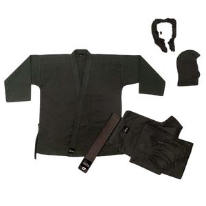 Uniformes de karaté lourds de 12 oz (340gms) - Product Image 1