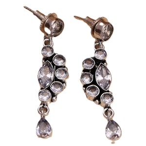 ARTS JEWELS Pendientes colgantes de latón chapado en plata antigua |   Joyería de Boda Bohemia Étnica Hecha a Mano con Piedras de Cristal Talladas en Bisel - Product Image 1