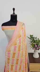 Sari Banarasi traditionnel en chiffon georgette de soie, teint à la brosse, avec broderie Waterzari, fait main, de luxe, indien - Product Image 4