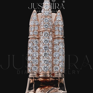 จี้การ์ตูนมอยส์ซาไนต์แบบกำหนดเอง จี้ 3 มิติสีเงิน จี้ชัคกี้เคลือบเงา ผ่านการทดสอบเพชร เครื่องประดับแร็ปเปอร์ - Product Image 5