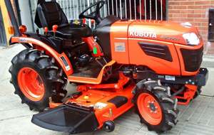 Tracteur tondeuse Kubota B2320 d'occasion, en bon état, à vendre à prix réduits - Product Image 6