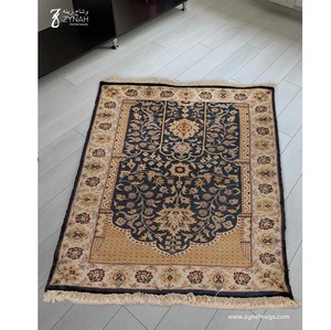 Alfombra de Oración de Seda Floral Lavable Hecha a Mano, Diseño Celestial de Lujo, para el Hogar, Mezquita, Ramadán, Eid, Regalos Religiosos, Exportador Indio - Product Image 3