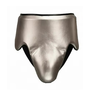 Ensemble de sparring de boxe sur mesure avec lacets, comprenant des gants de boxe, un protège-tête et un protège-guêtres, en cuir de vachette de haute qualité - Product Image 4
