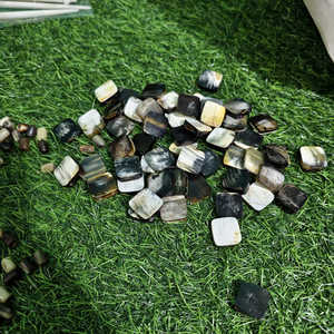 Cuentas cuadradas de cuerno de buey blanco con acabado brillante, hechas a mano, para pulseras al mejor precio. - Product Image 3