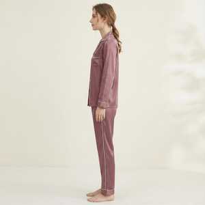 ชุดนอนลำลองผ้าเนื้อนุ่มใส่สบายสำหรับใส่ในบ้าน - Product Image 3