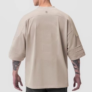 Camiseta Corta de Corte Cuadrado para Hombre, Estilo Urbano, con Logotipo Personalizado, 100% Algodón, Corte Regular, Impresión Serigráfica, Transpirable - Product Image 3