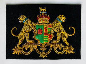 Qualité Supérieure Service OEM Faible MOQ Badges Brodés à la Main Nouvelle Arrivée Modèle 2026 Conception de Logo Personnalisé Couleurs Personnalisées - Product Image 3