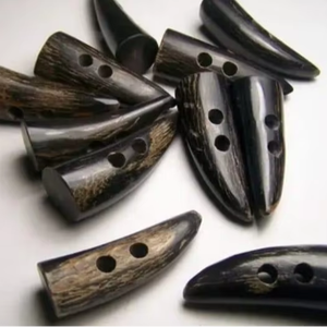 Botón de cuerno de búfalo estilo religioso premium para chaqueta, estilo artesanal natural minimalista - Product Image 2
