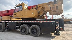 Grue sur camion SANY STC800T6 d'occasion, 80 tonnes, année 2022, flèche flexible, palan hydraulique pour opérations de levage en atelier et en entrepôt - Product Image 6