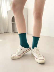 Chaussettes à volants de style coréen en coton peigné de qualité supérieure - Product Image 5